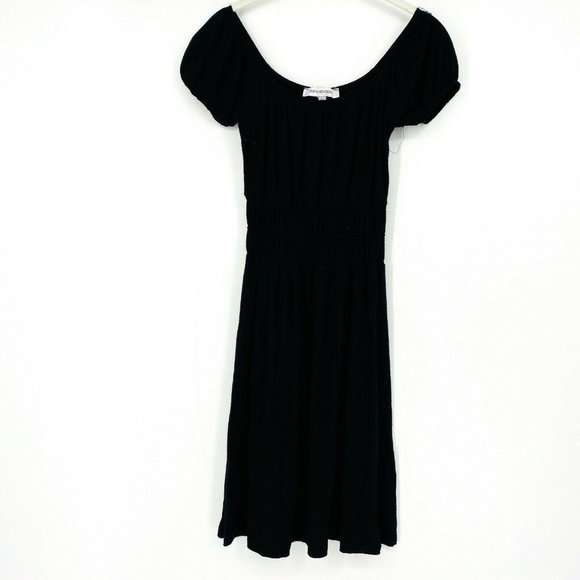 The Vanity Room Dresses & Skirts - Vanity Room Off Shoulder Summer Mini Dress XS